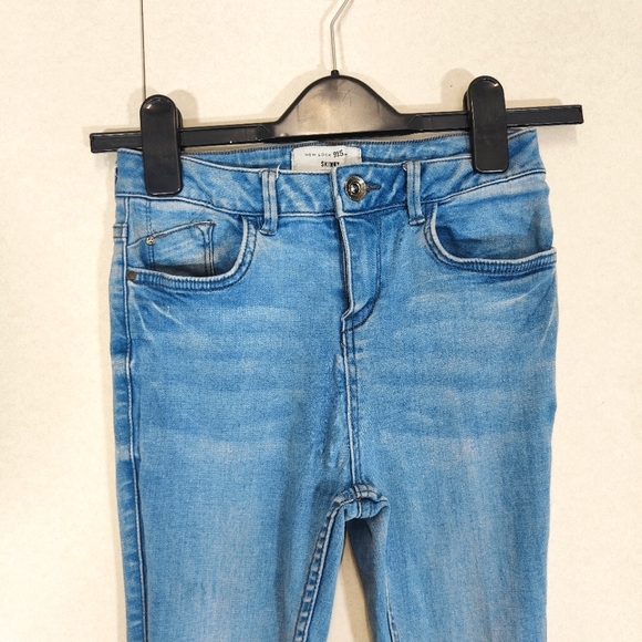 New Look 915 Girls Blue Skinny Distressed Jeans Age 13 Years - Picture 4 of 10